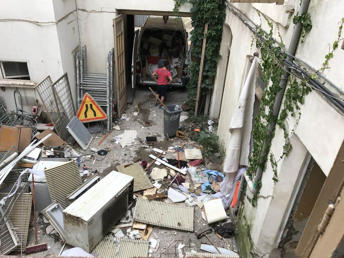 Gebäudereinigung_Unterhaltsreinigung_Fensterreinigung_Sanitäranlagenreinigung_Autoreinigung_Fertigbaureinigung-Bauendreinigung_Entrümpelung_Umzug_Montage_ Kleinreparaturen